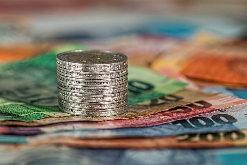 Unlocking the Potential: How to Make Money Through Online Investment Opportunities