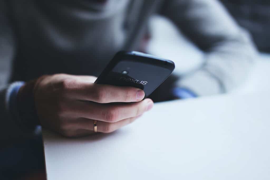 How To Make Money Online Chatting With Lonely People