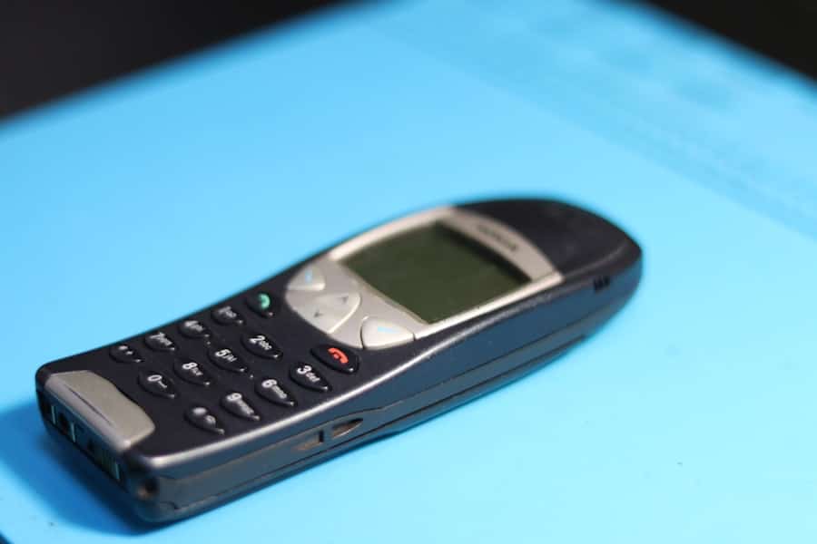 Mobile phone with money icon