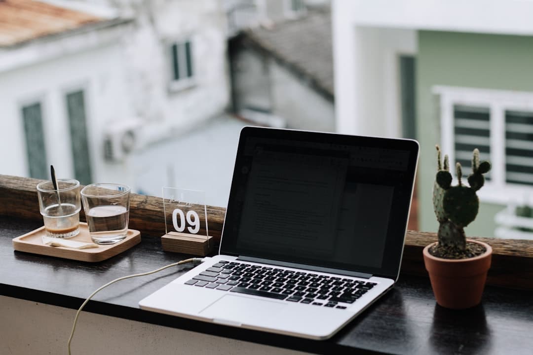 Photo Laptop and coffee