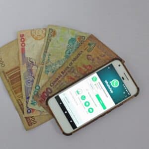 Photo Smartphone with cashback app