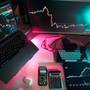 Photo Laptop and money