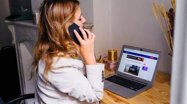 Photo Money Online Chatting